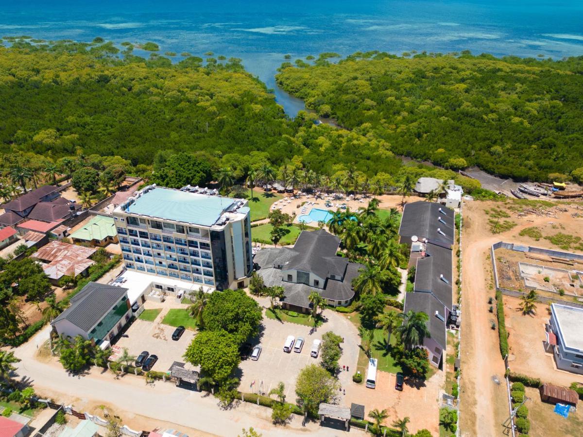 Tanga Beach Resort & Spa Εξωτερικό φωτογραφία